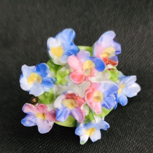 VTG Spring Forget Me Not Pink Blue Yellow Gr Bouquet England Porcelain Brooch 1" - Picture 9 of 9